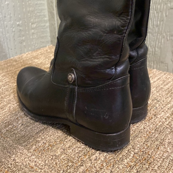 Frye black leather zip up boots - size 7 women’s - Picture 9 of 10